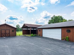 1069 Highway At, Villa Ridge, MO 63089