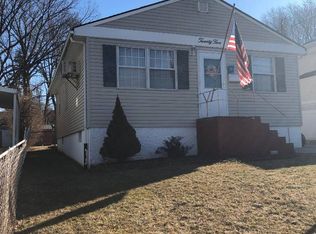 25 Suffolk Ave, Staten Island, NY 10314
