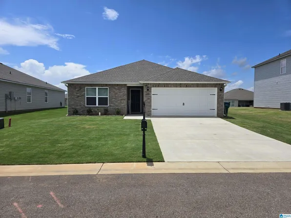 16403 Natchez Dr, Moundville, AL 35474