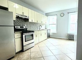 390 Myrtle Ave, Brooklyn, NY 11205
