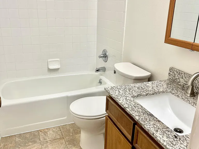 875 Alpine Ave #14 — Photo 7