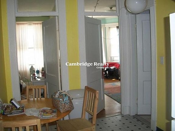 5th image of 463 Park Dr #17R