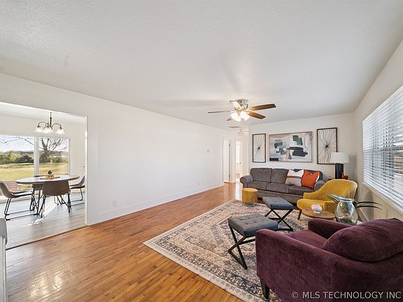 2nd image of 11 Roping St