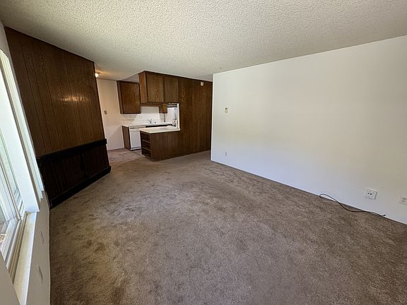 4th image of 4825 Del Mar Ave #4