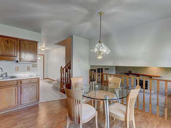 4th image of 7634 Dove Dr