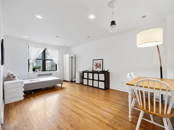 15025 72nd Road #3H, Flushing, NY 11367