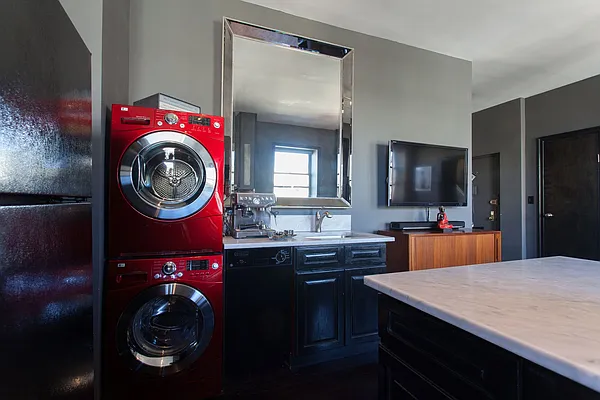 Rented by Compass | media 24