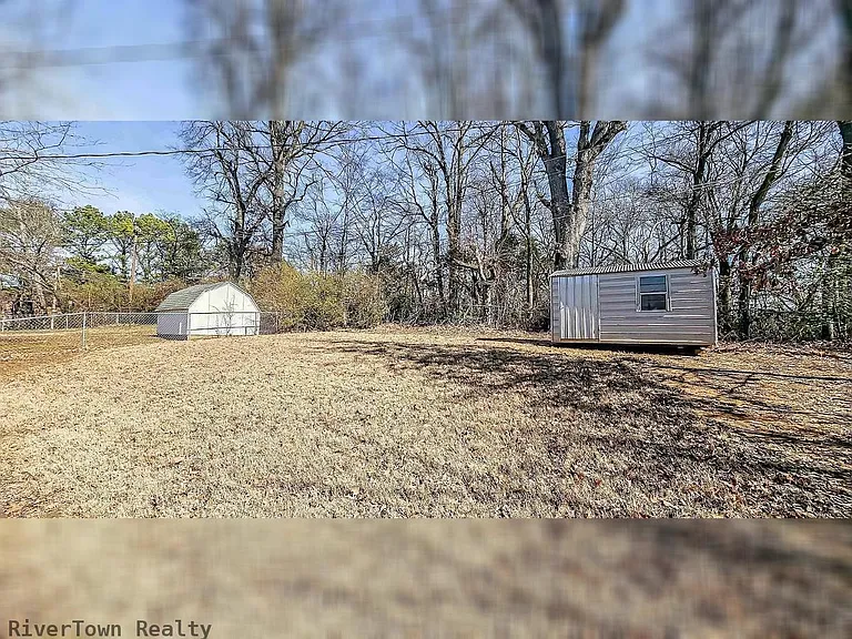 2644 Courtney Dr — Photo 18