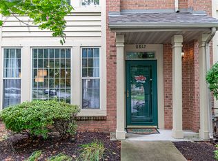 8812 Saint James Pl, Highland, IN 46322