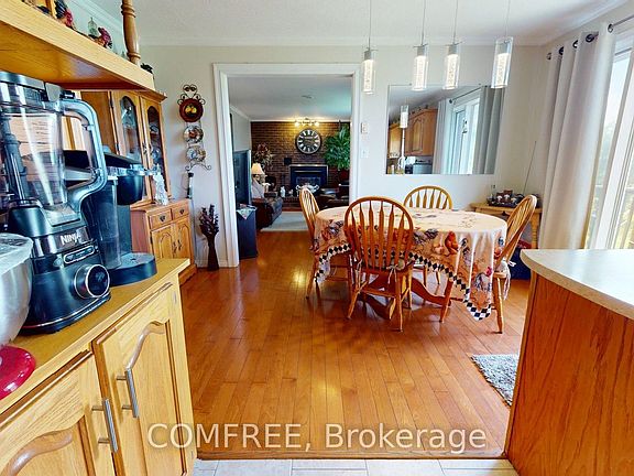 4th image of 2196 Concession St #3