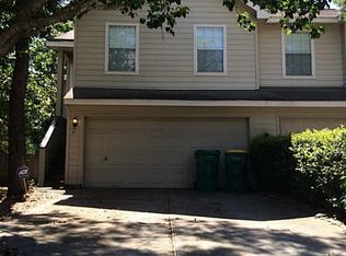 11 Yarrow Ct, Spring, TX 77382