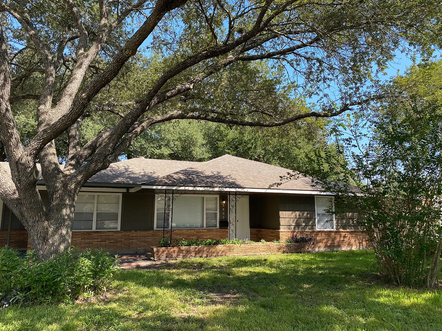 2 bed, 1550 sqft, $1,850 — Photo 3