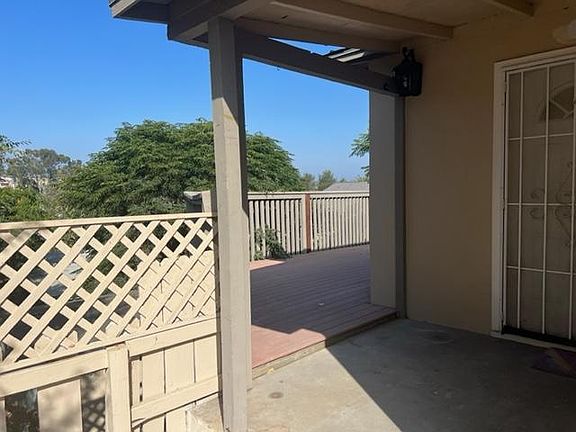 Large Deck off side and back of house