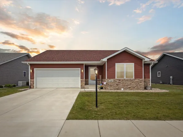 230 Whispering Blvd, La Porte, IN 46350