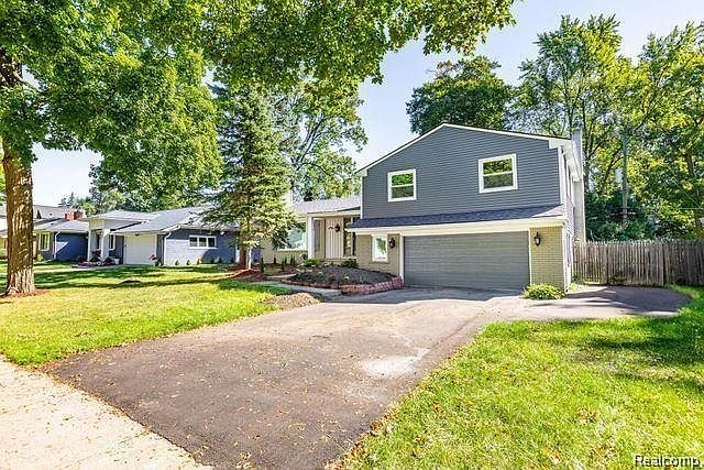 1st image of 1019 S Glenhurst Dr
