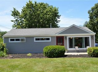 586 Simons Dr, Brunswick, OH