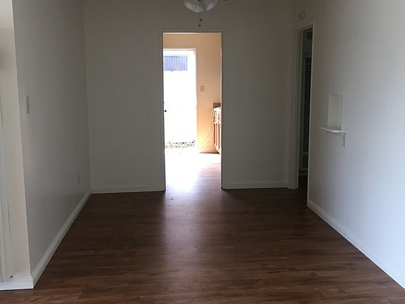 4th image of 756 Colorado Ave APT A