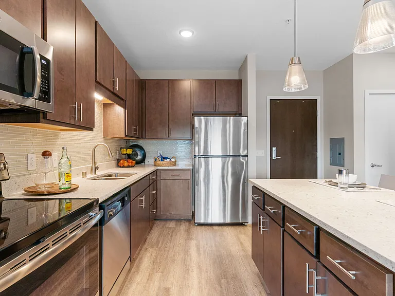 Overlook - 1 Bed / 1 Bath - 726 Sq.Ft.