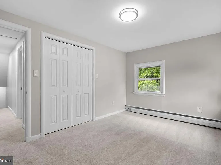 10242 Stratford Ave — Photo 32