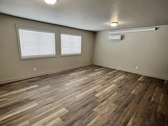 3rd image of 6255 Freedom Cir #1
