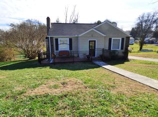 1510 Charles Dr, Knoxville, TN 37918