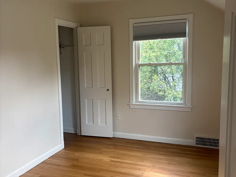 32700 Aurora Rd — Photo 22