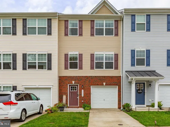 2422 Drake Ln, Fredericksburg, VA 22408