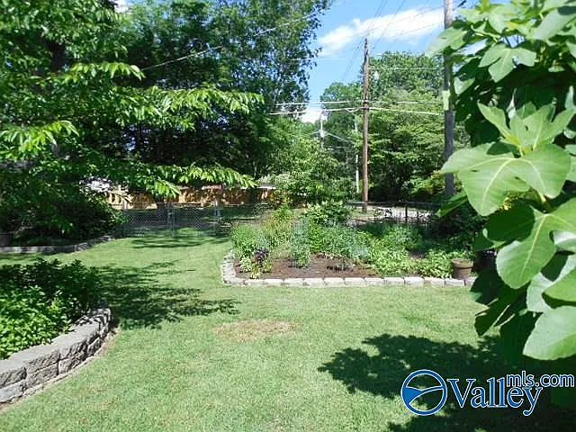 1222 Clinton Ave SE — Photo 17