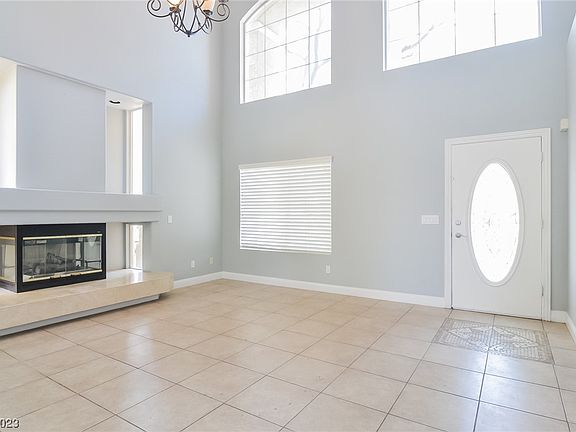 4th image of 1550 Starlight Canyon Ave