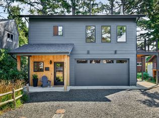 515 N Hemlock St, Cannon Beach, OR 97110