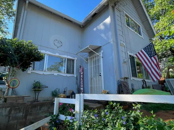 3812 Pancake Hill Dr, Shasta Lake, CA 96019