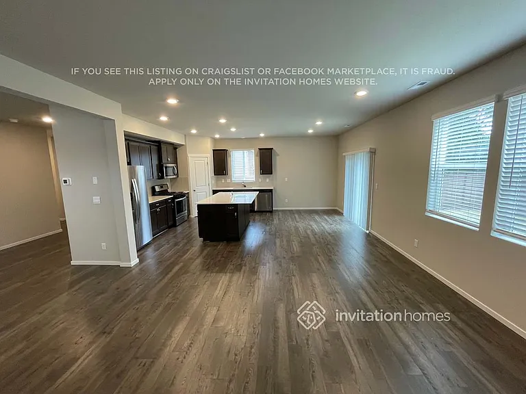 304 Belfair St SW — Photo 8