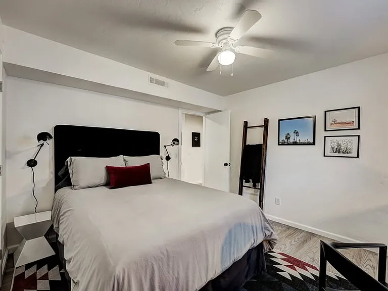 511 NW 29th St #3 — Photo 10