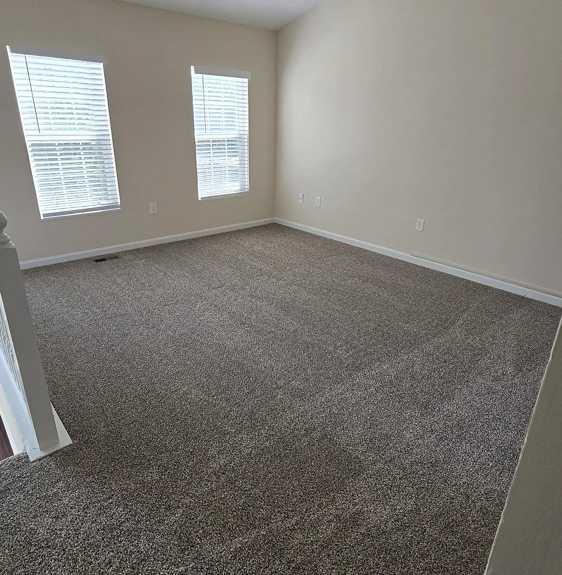 3 bed, 2.5 bath, 1480 sqft, $2,050 — Photo 2