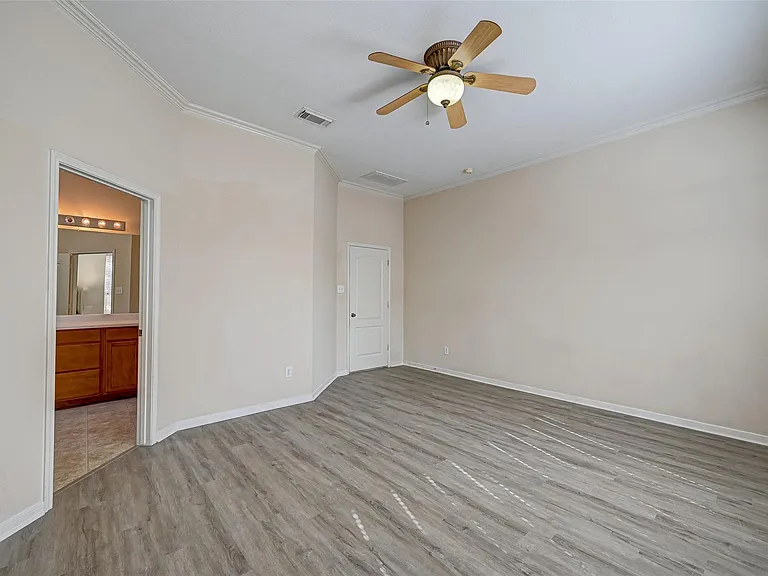 6923 Grants Hollow Ln — Photo 34