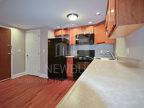 2nd image of 530 N Main St #Townhouse 508