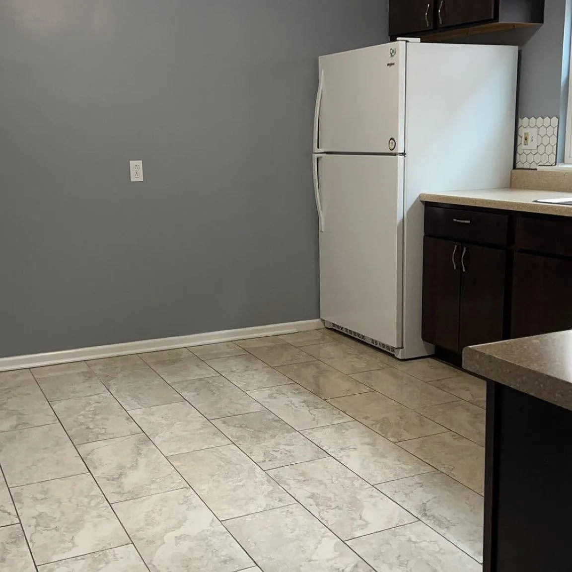 2 bed, 900 sqft, $1,900 — Photo 2