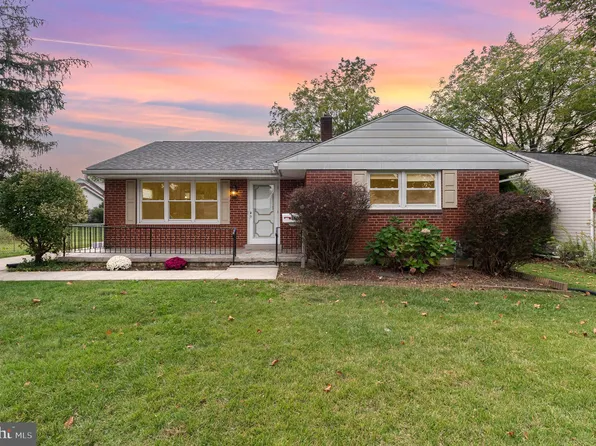 1606 Locust St, New Cumberland, PA 17070