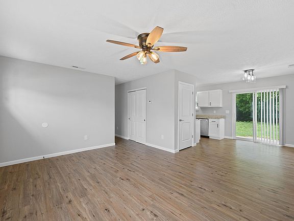 4th image of 808 Garvey Ave