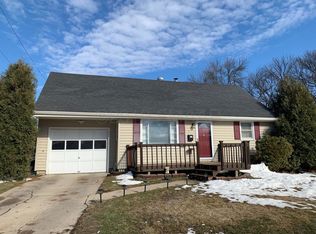 802 20th St S, Fargo, ND 58103