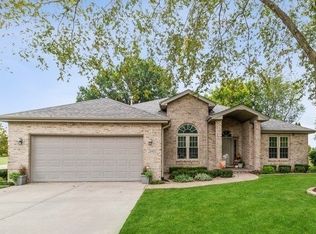 26451 S Overland Dr, Channahon, IL 60410