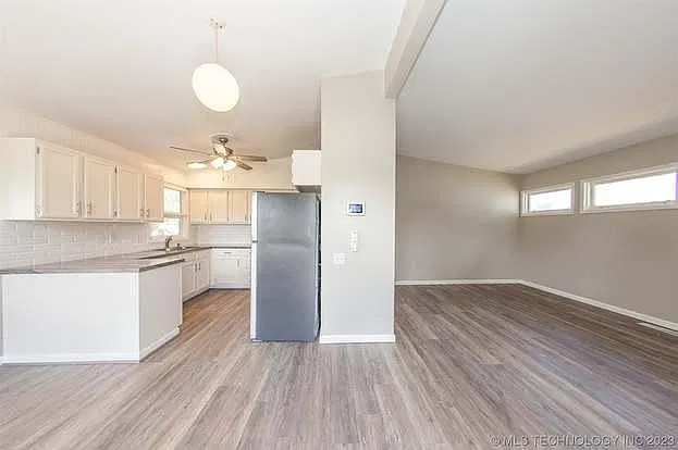 405 Sooner Rd — Photo 3