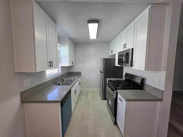 1732 N Harvard Blvd #108 — Photo 4