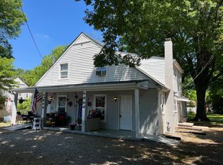718 Rainbow Ave, Burlington, NC 27215
