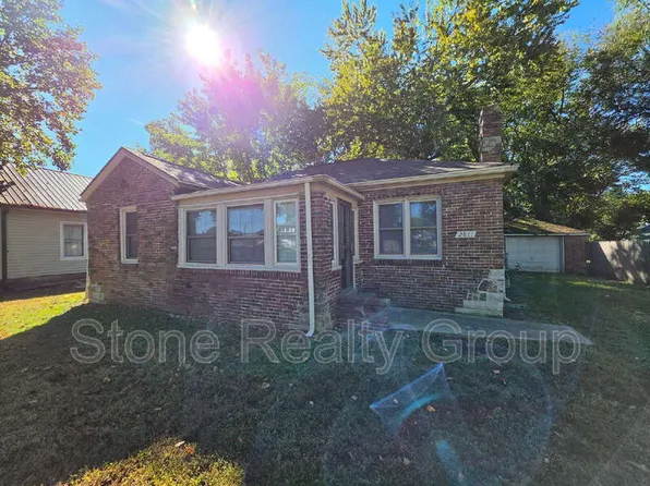 2811 Harrison Ave, Terre Haute, IN 47803
