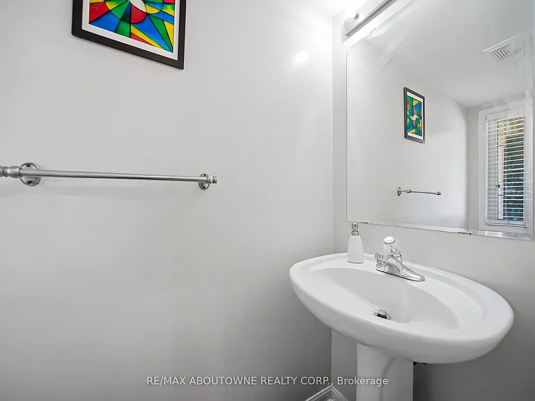 902 Gazley Cir — Photo 6