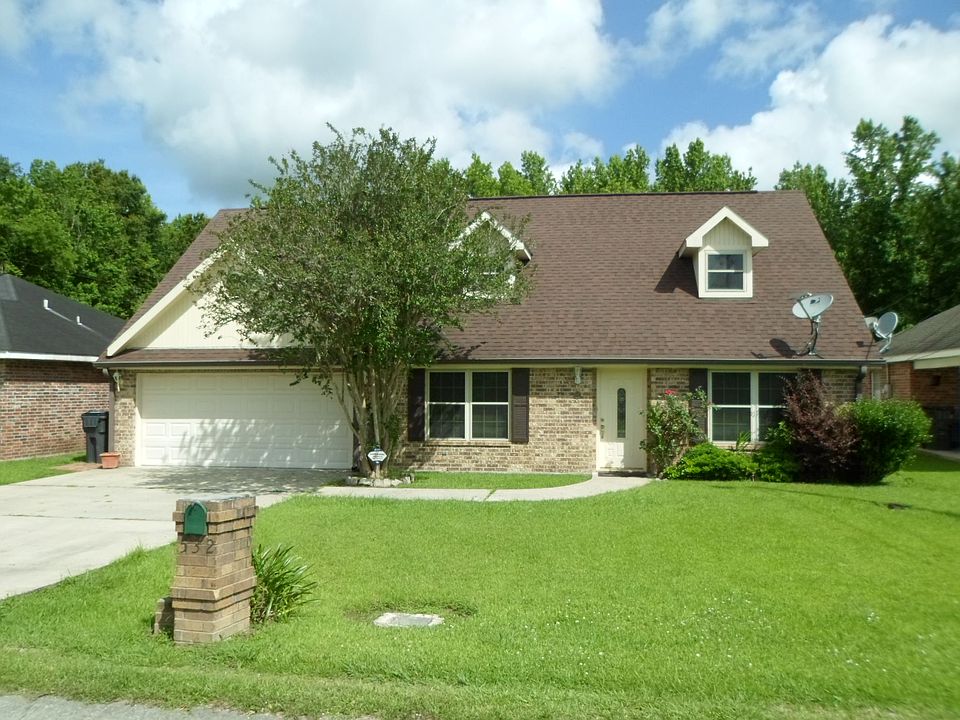 532 Leo Dr.