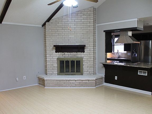 2nd image of 1818 Turtle Creek Dr