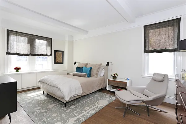 Sold by Corcoran | media 7