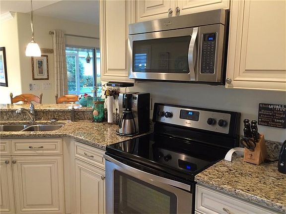 3rd image of 649 Kissimmee Ct